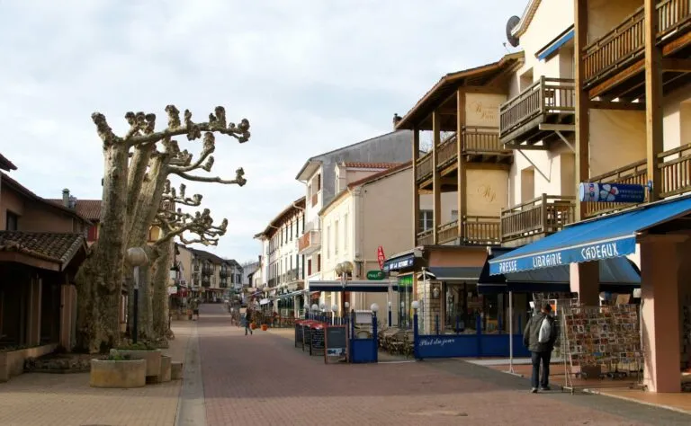 Cazaubon (32150)